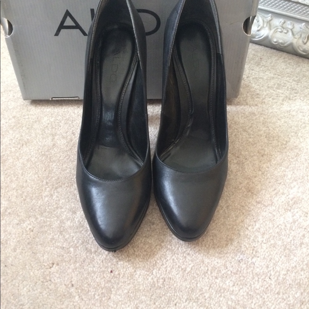 BLACK PREOWNED LEATHER PUMPS ALDO